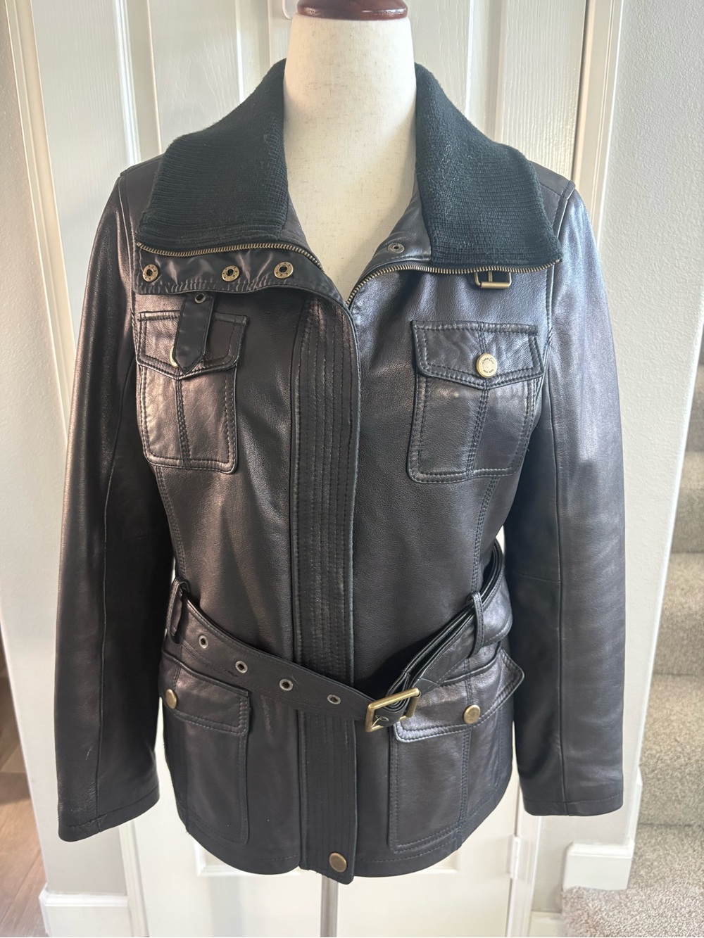 Kenneth Cole | Leather Belted Jacket | black | Sz L | Very Good Condition